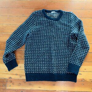 L.L. Bean Navy and White Crew Neck Sweater